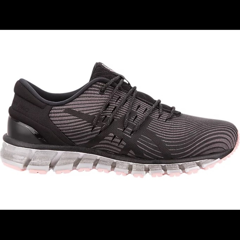 ASICS Women’s GEL-QUANTUM 360 4 in Carbon/Black
